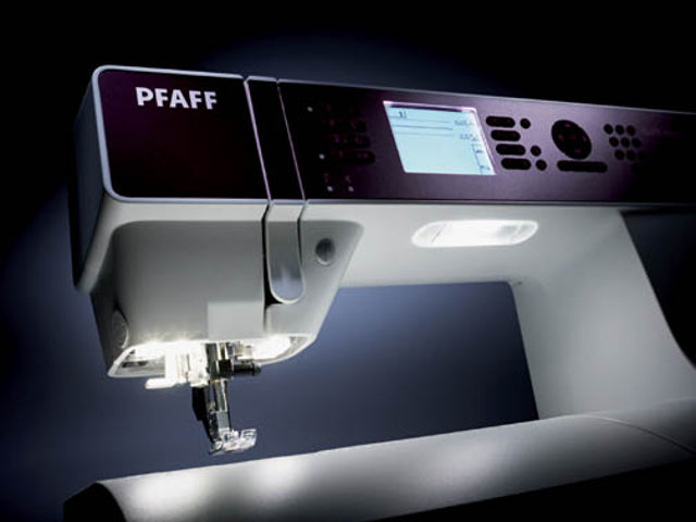 Pfaff creative 3.0 Stick/Nähmaschine