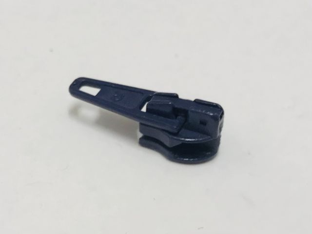 Zipper/Schieber Pflaume 352