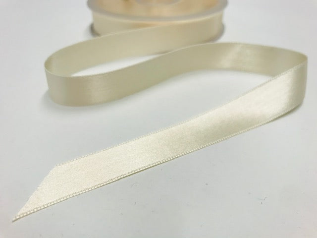Satinband 15 mm Creme 051