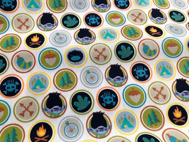 Kinderstoff Trolls Lables Weiß