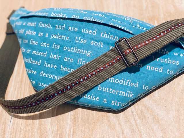 Dekostoff Letters Hell-Türkis