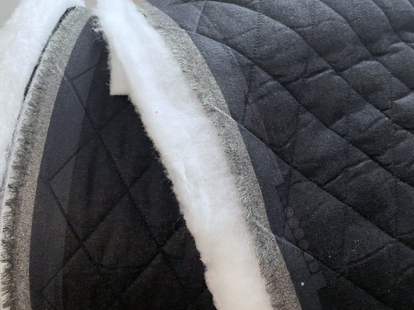 Steppstoff Dunkelblau Wattiertes