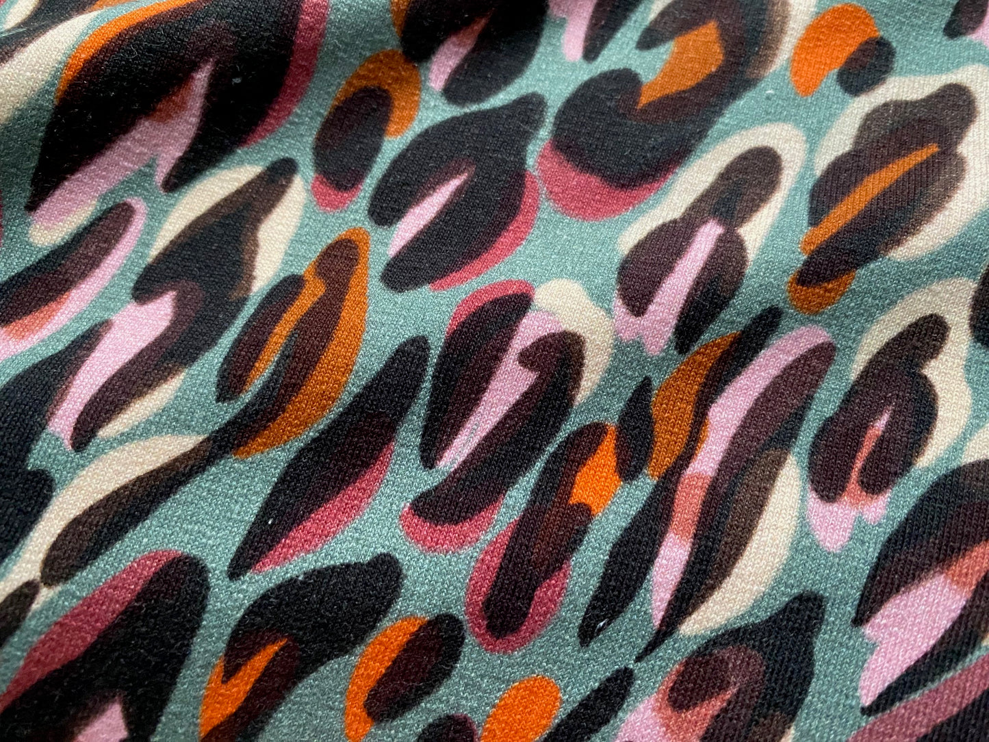 French Terry Leo Animal Print