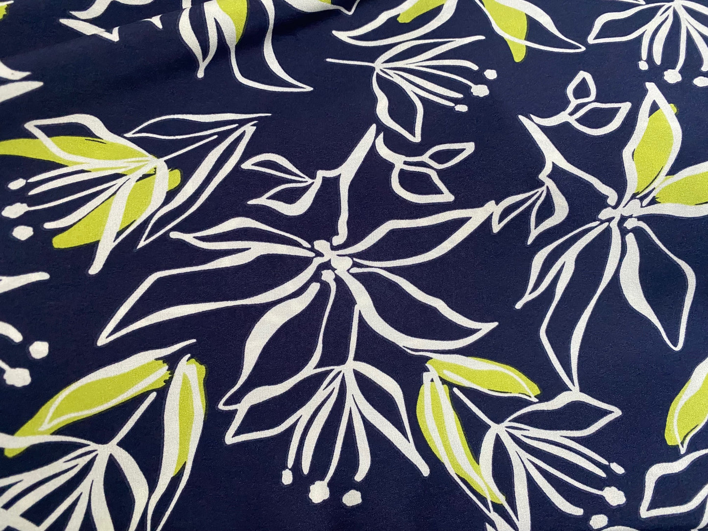 Leichter Magnolia Stretch Flower