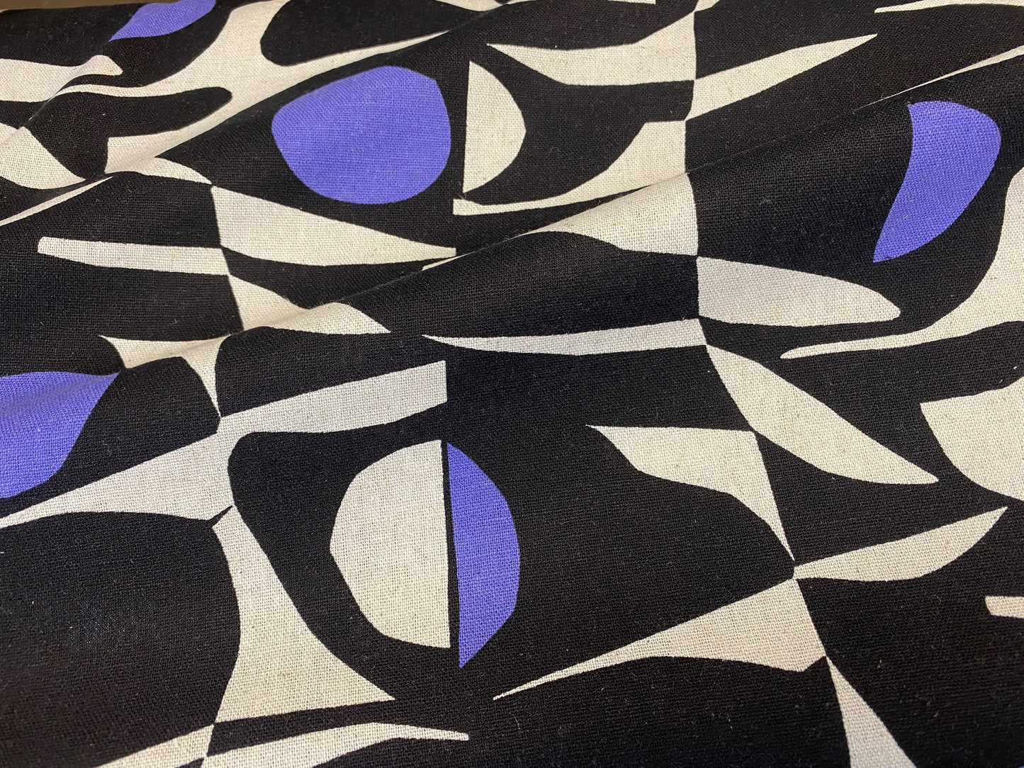 Viskose-Leinengemisch Abstract