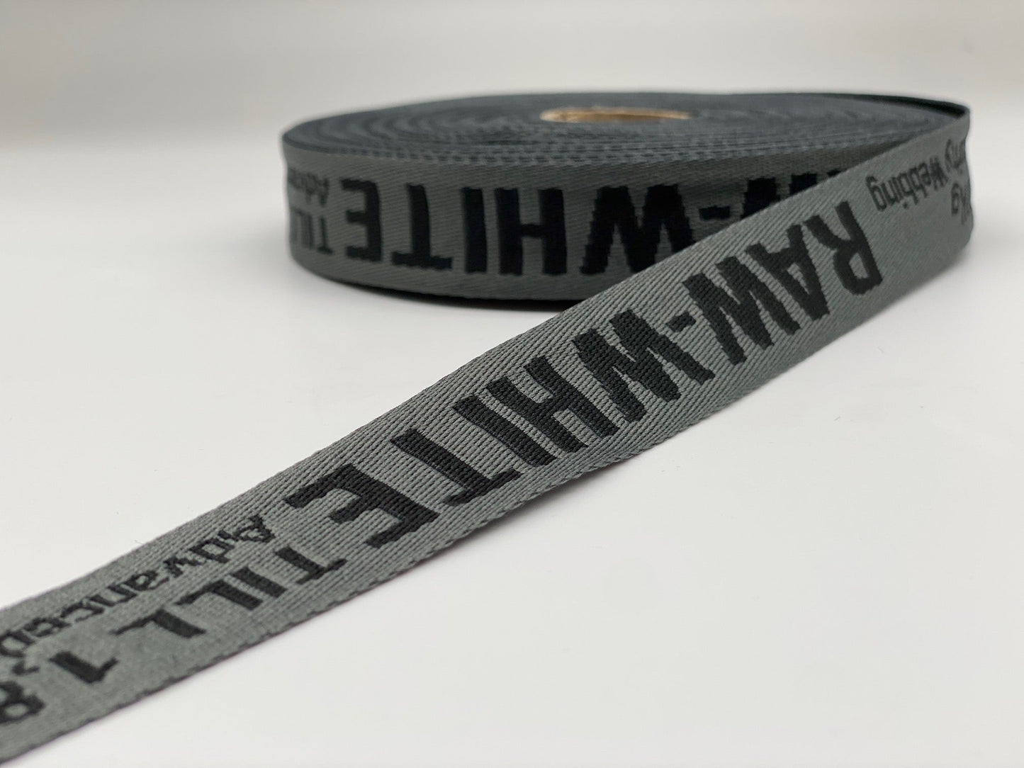 Gurtband Polyester Grau mit Typo