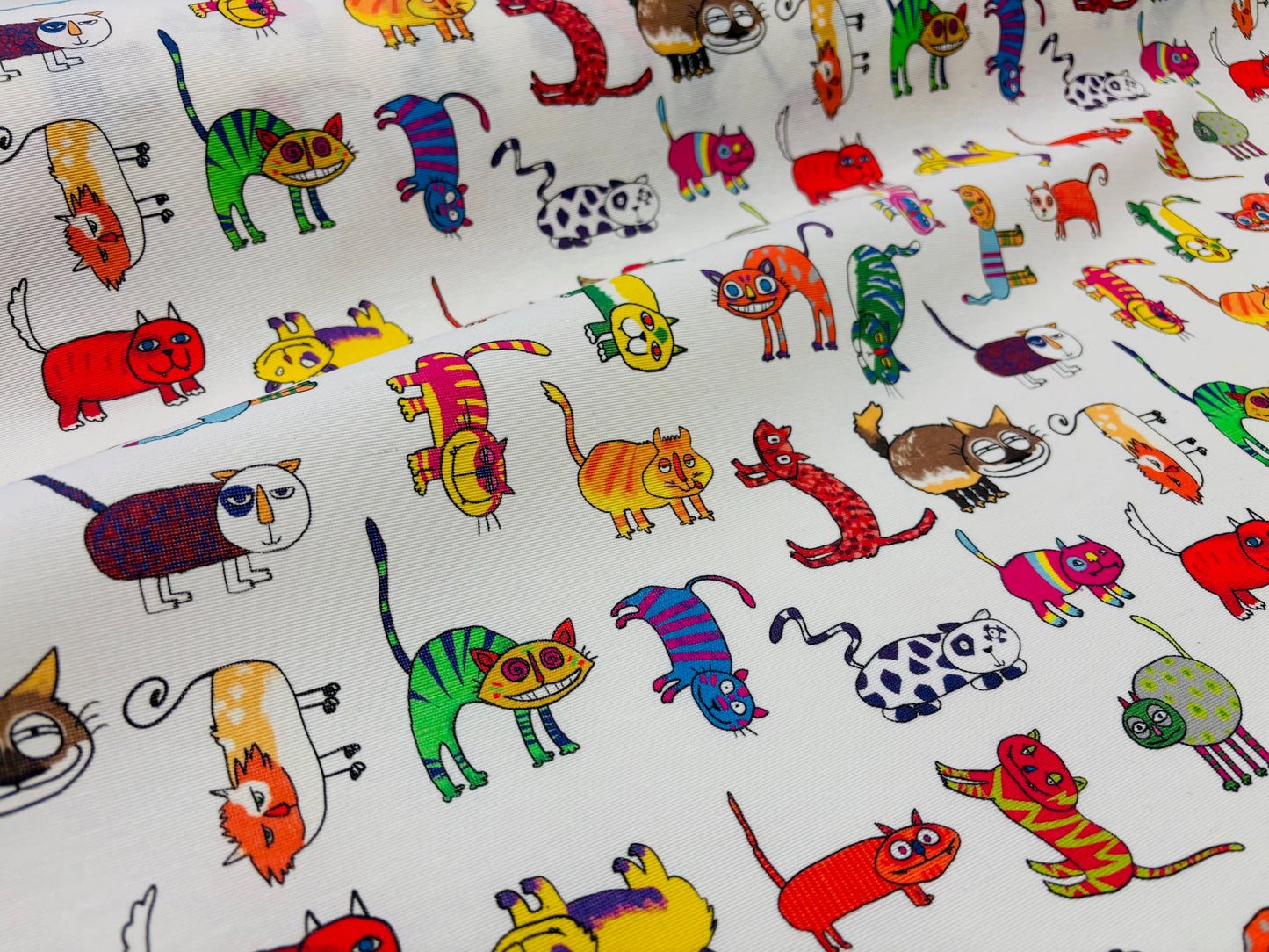 Wachstuch Happy Cats Bunte Katzen