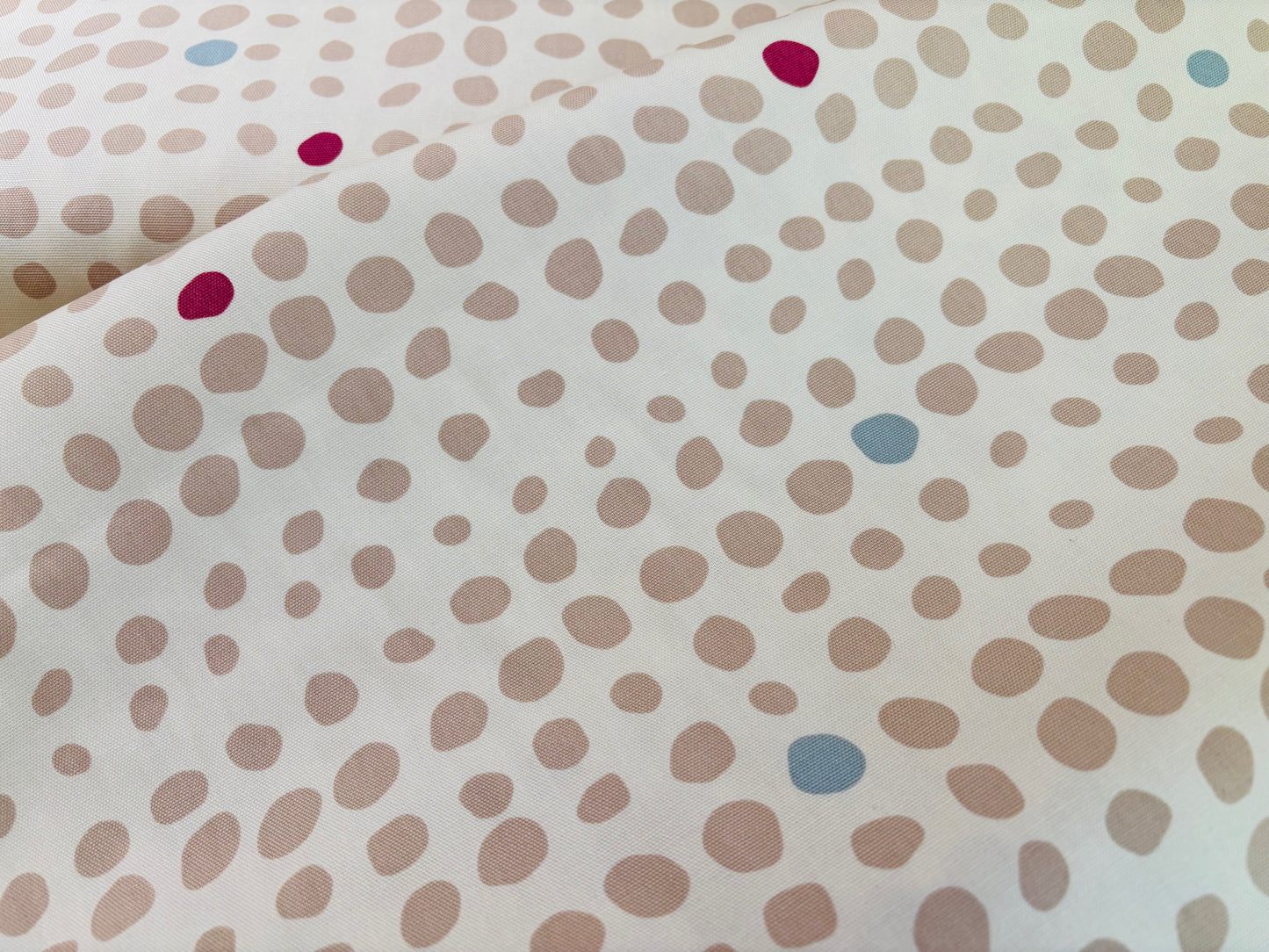 Canvas Tupfen Beige KOKKA