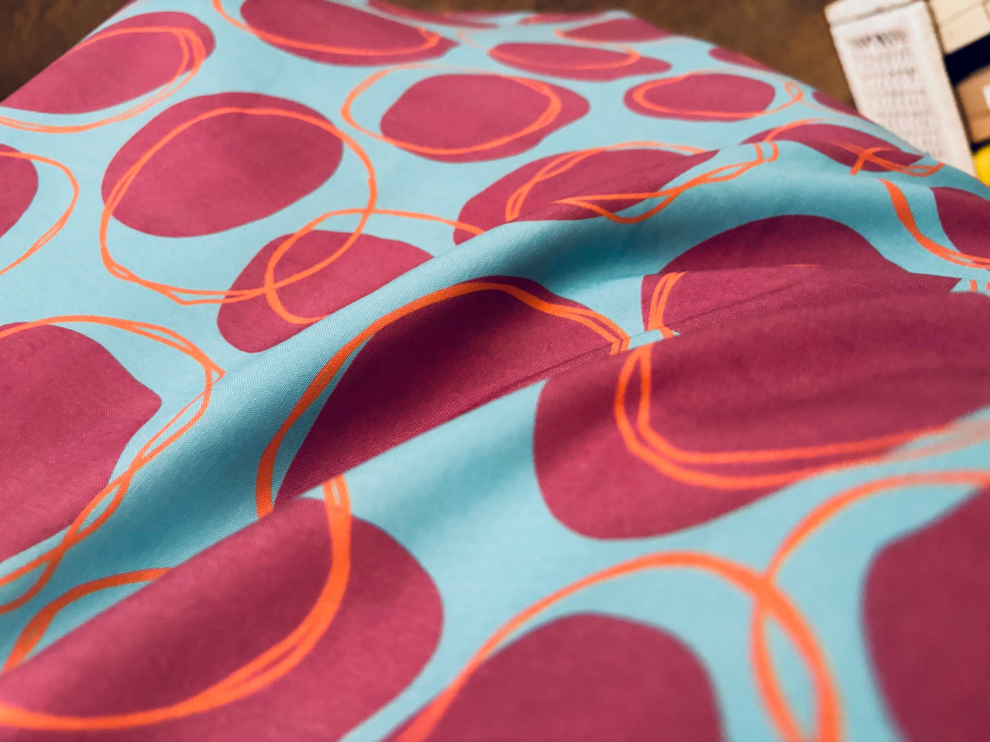 Viskose Kleckse Ilya Fabrics