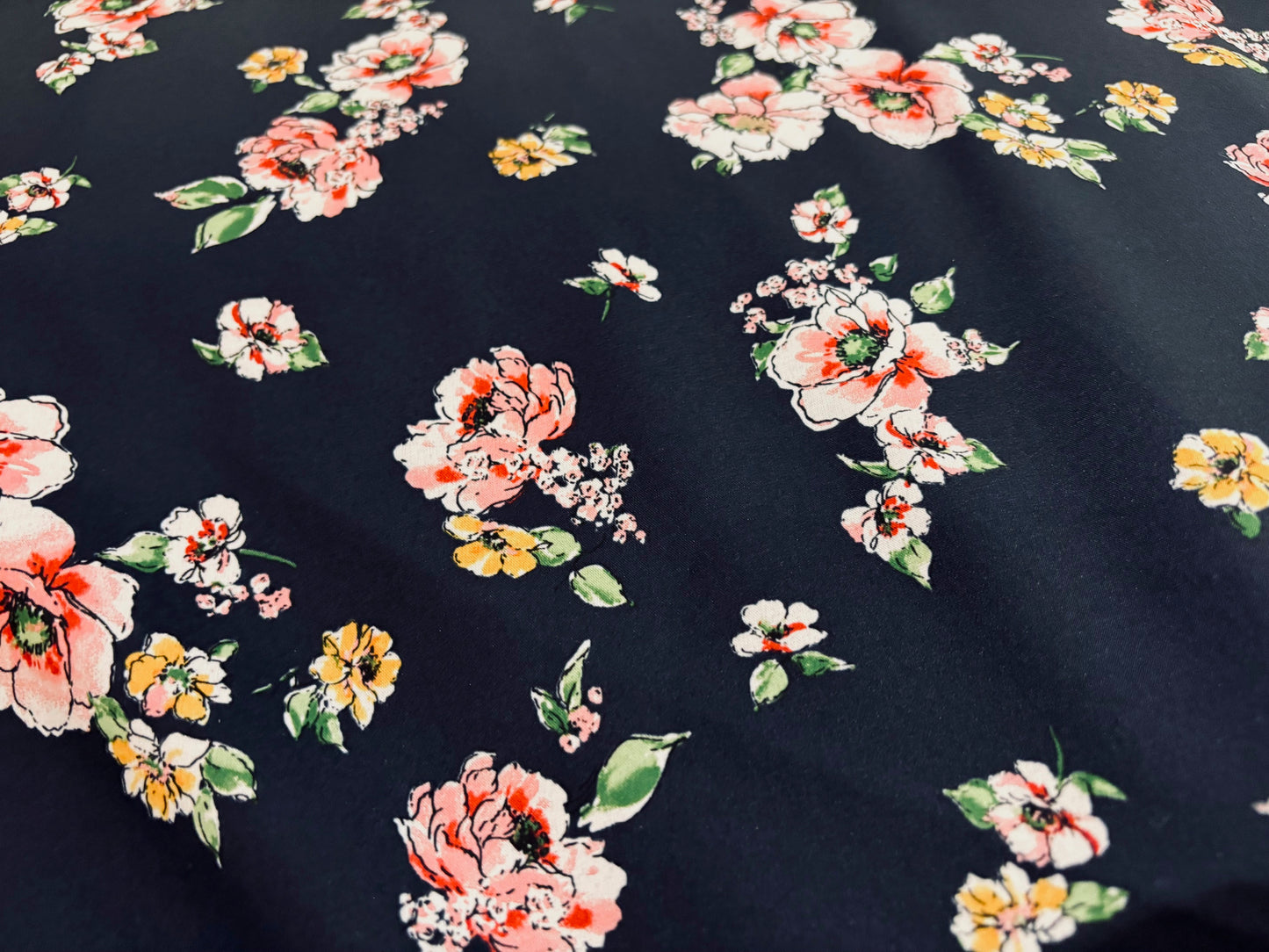 Leichter Magnolia Stretch Blüten