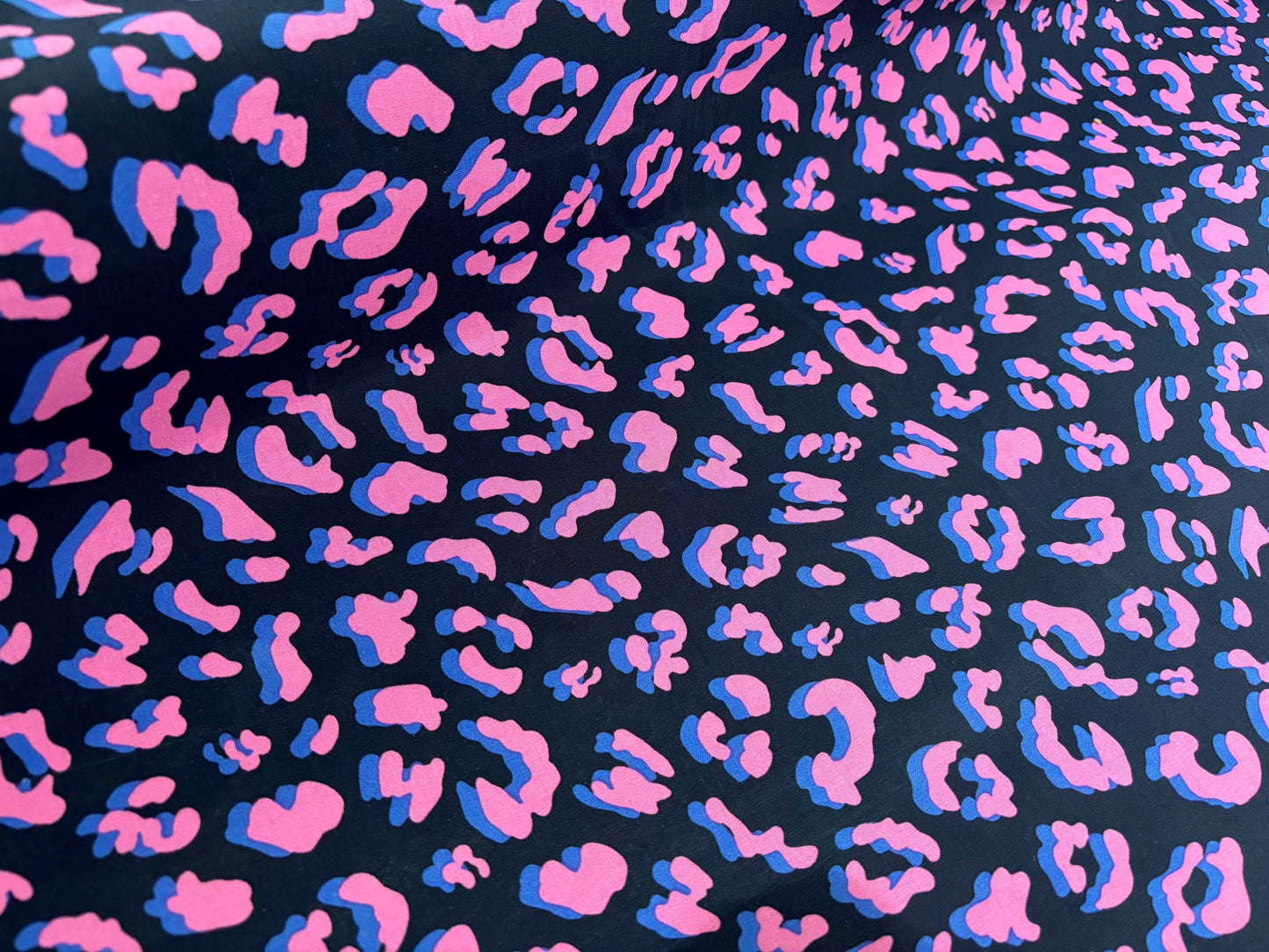Beschichtete Baumwolle Leo Neon Pink Wachstuch