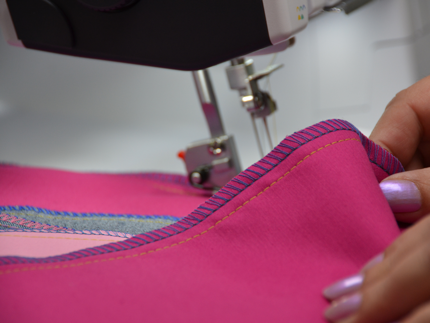 bernette 64 AIRLOCK Overlock