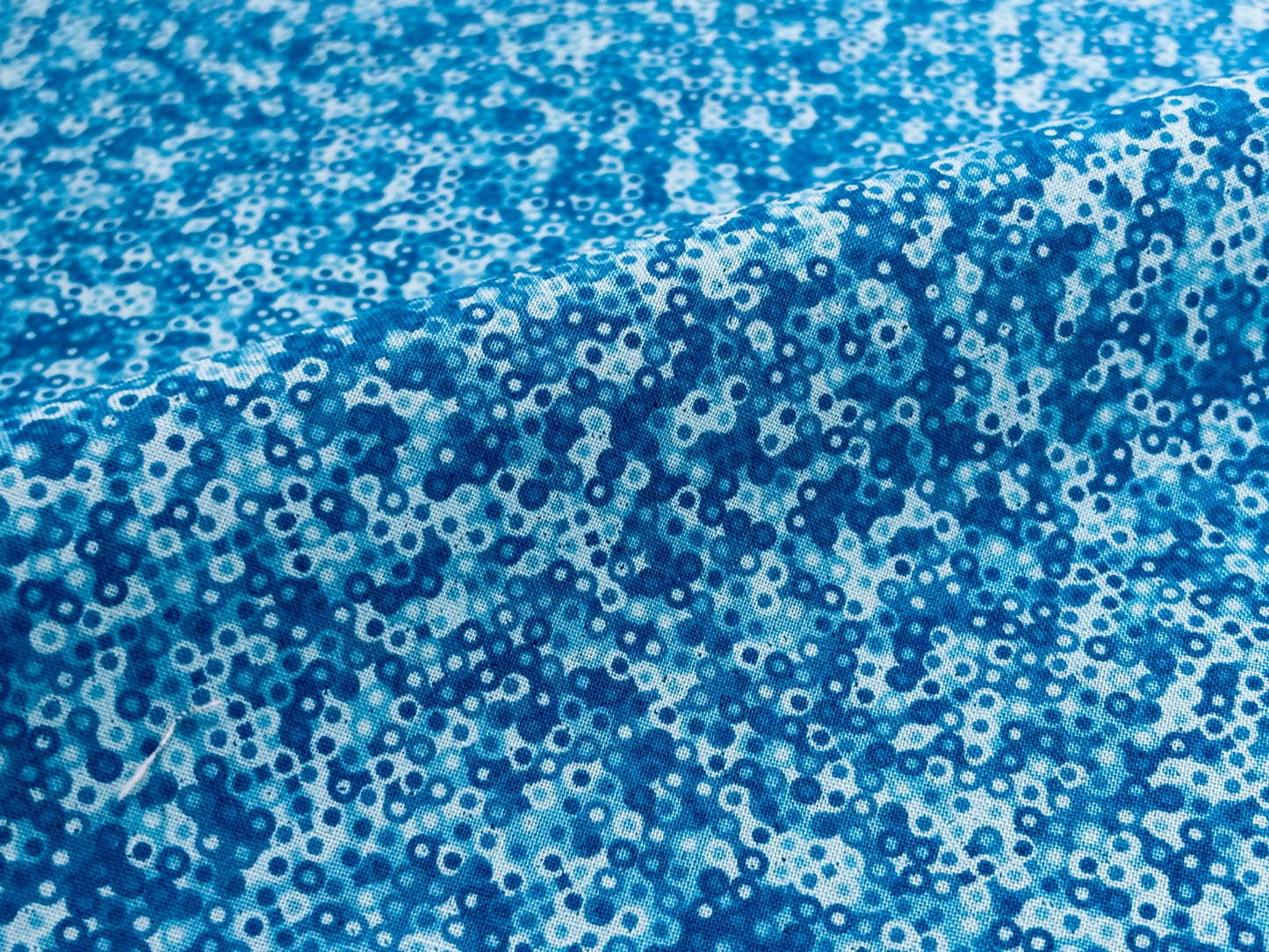 Baumwollstoff Fairy Rings Kringelmuster Blau