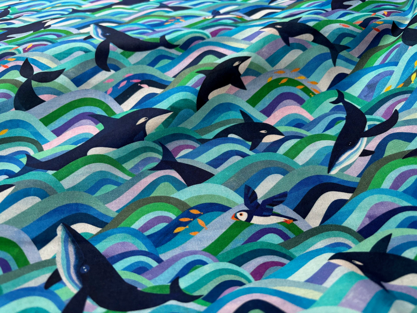 Baumwollstoff Whale Dance Wale Türkis