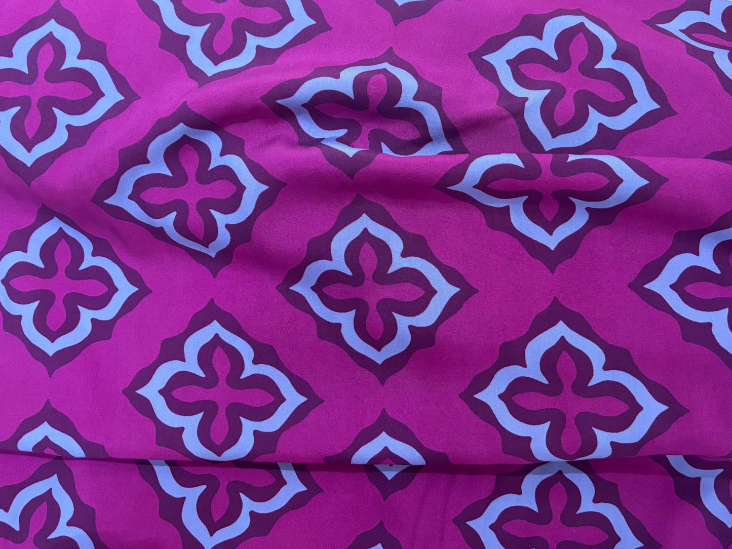 Viskose Radiance Ornament Lavendel Kirschpink