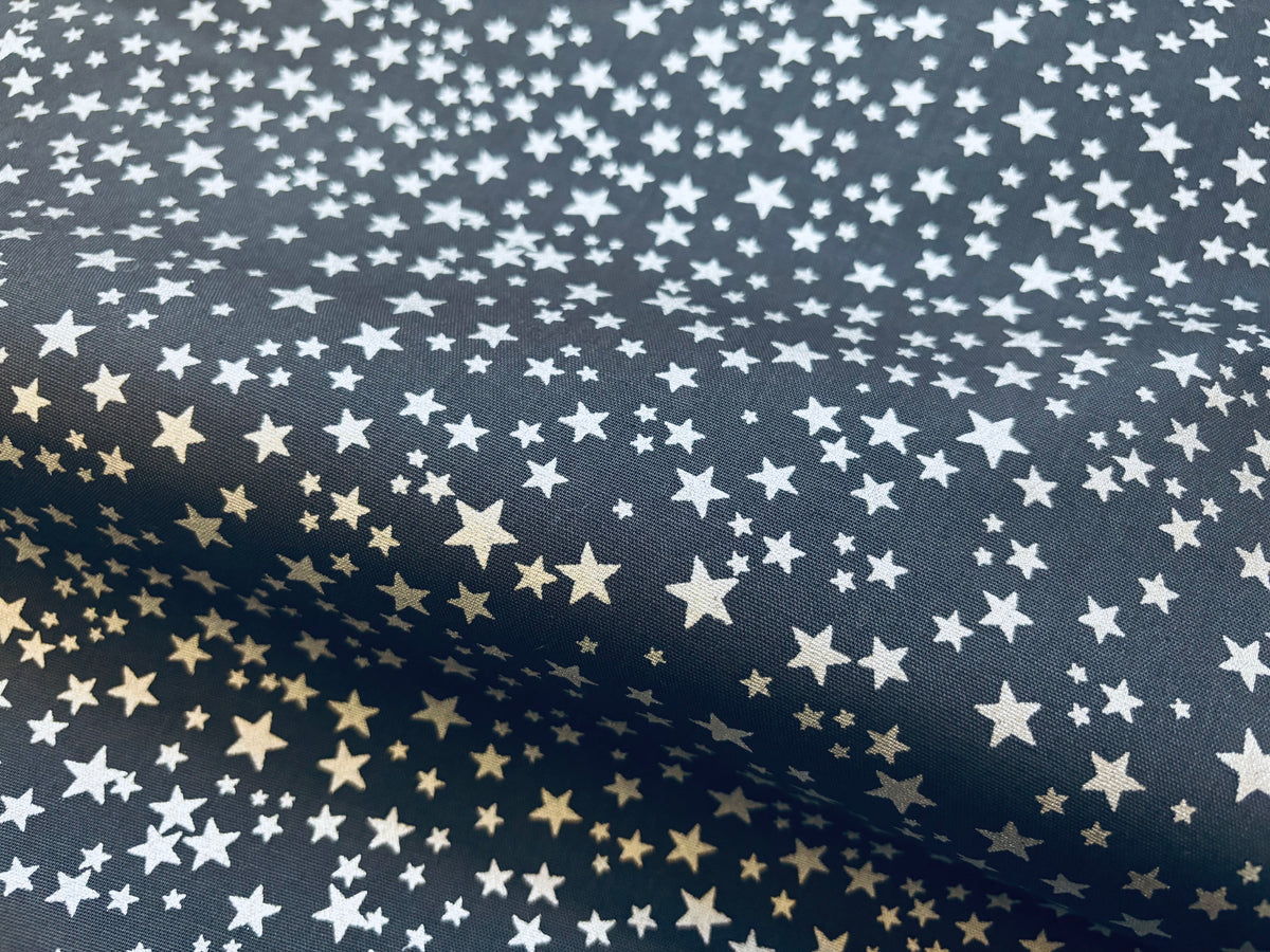 Weihnachtsstoff Glitzernder Sternenhimmel Grau/Silber