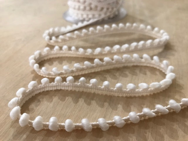 Bommelborte Mini Creme 5 mm 051