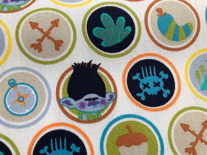 Kinderstoff Trolls Lables Weiß