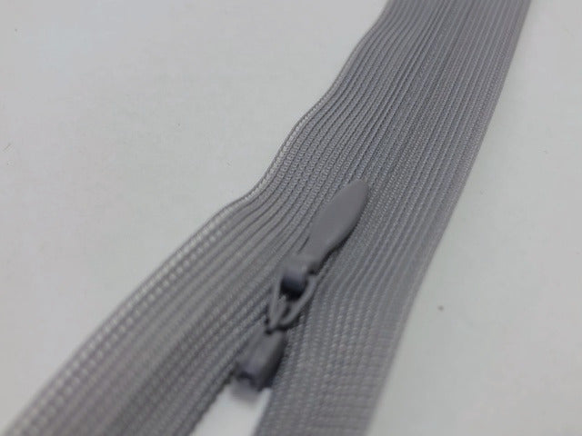 Nahtverdeckter Reißverschluss Mittelgrau 60 cm