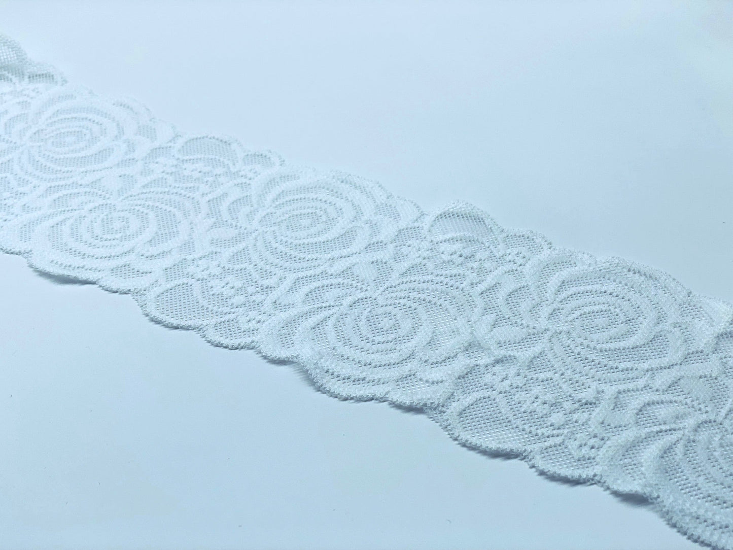 Elastische Spitzenbordüre 90 mm Weiß