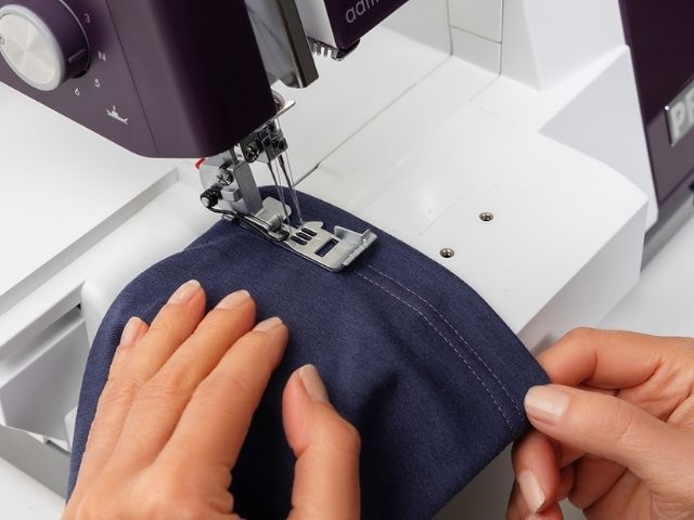 Pfaff admire air 7000 Coverlock