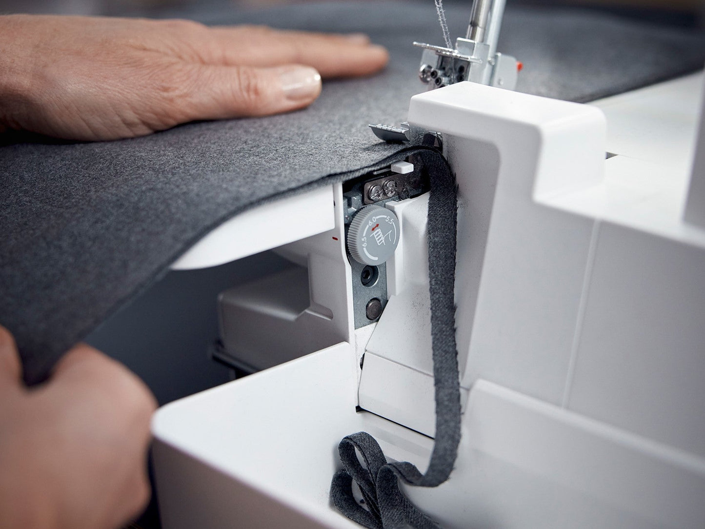 Pfaff admire air 7000 Coverlock