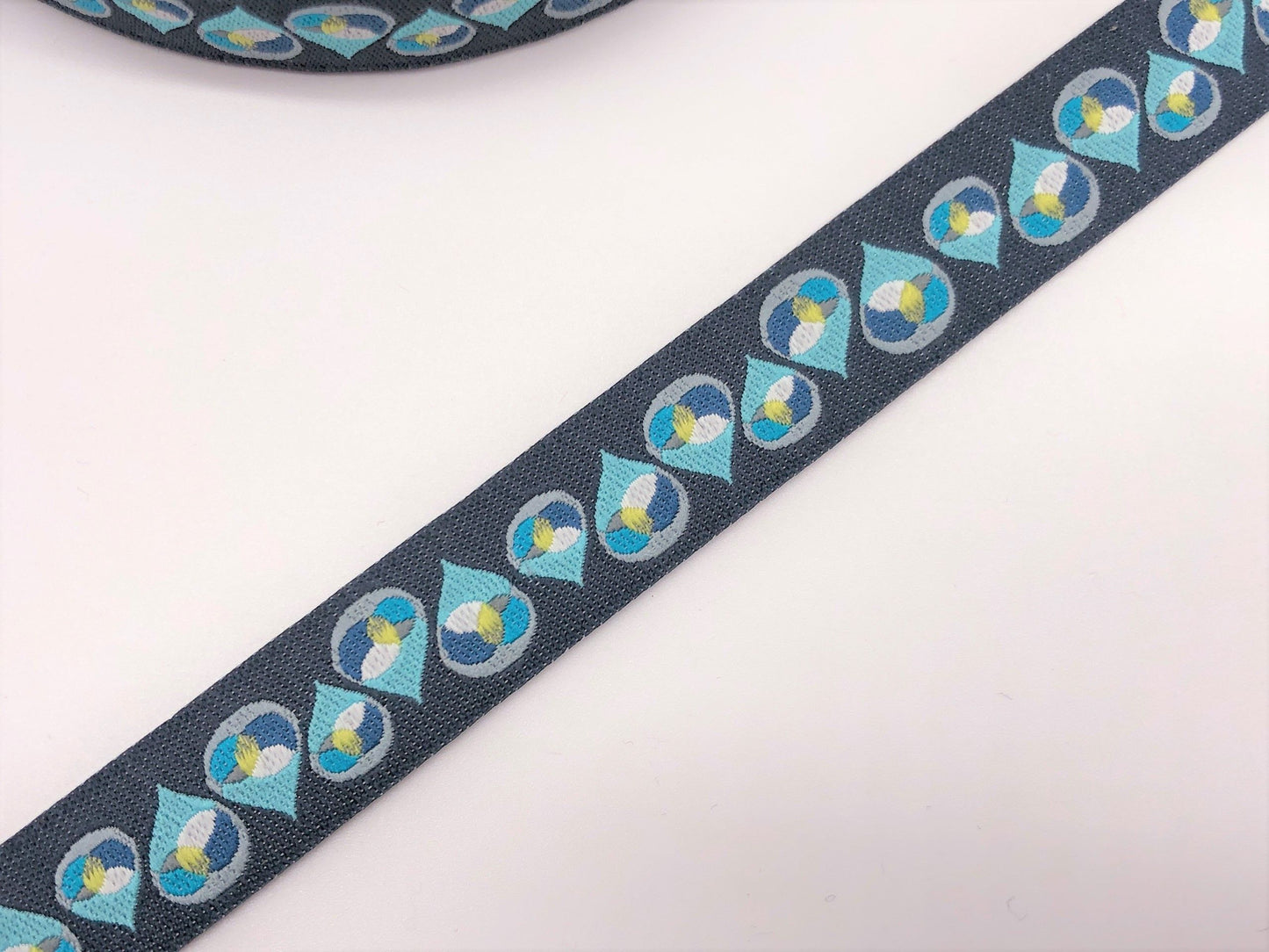 Webband Drops Blaue Wassertropfen