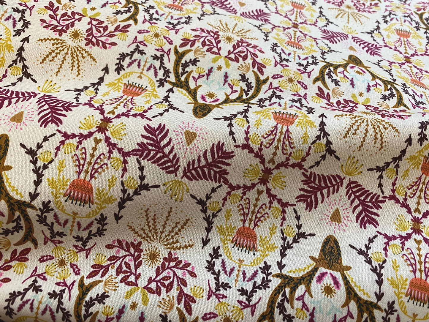 Baumwollstoff Folklore Hirschgeweih