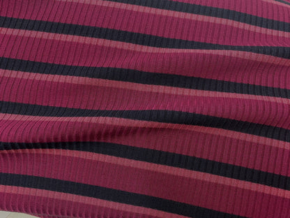 MILK-Tencel gestreifter Rippenstrick