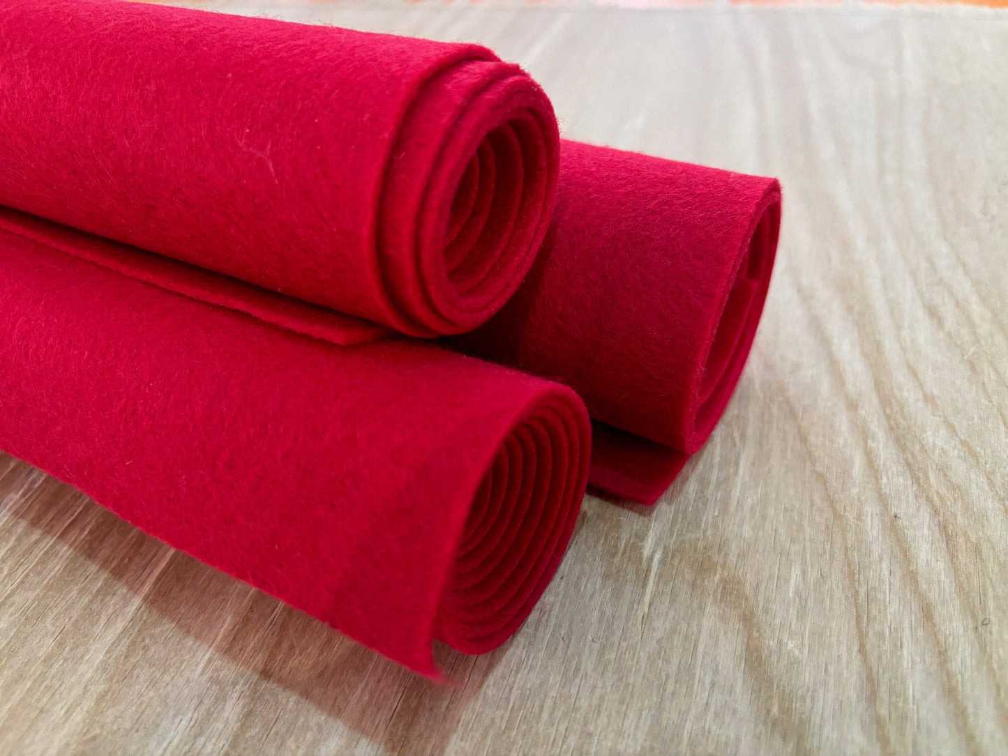 Bastelfilz Uni Rot 1,5 mm 50 x 90 cm