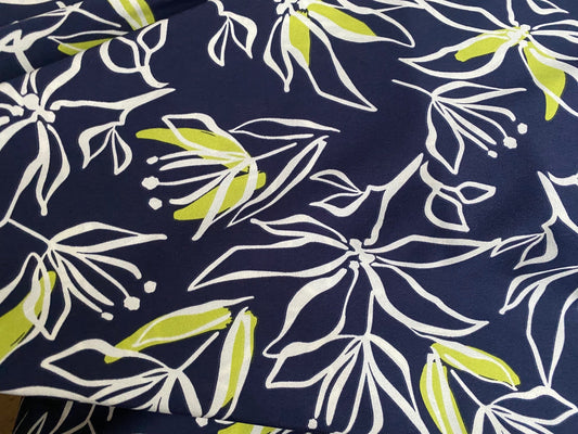 Leichter Magnolia Stretch Flower