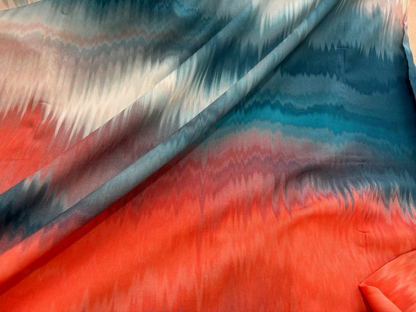 Viskosestoff Donna Batik-Farbverlauf