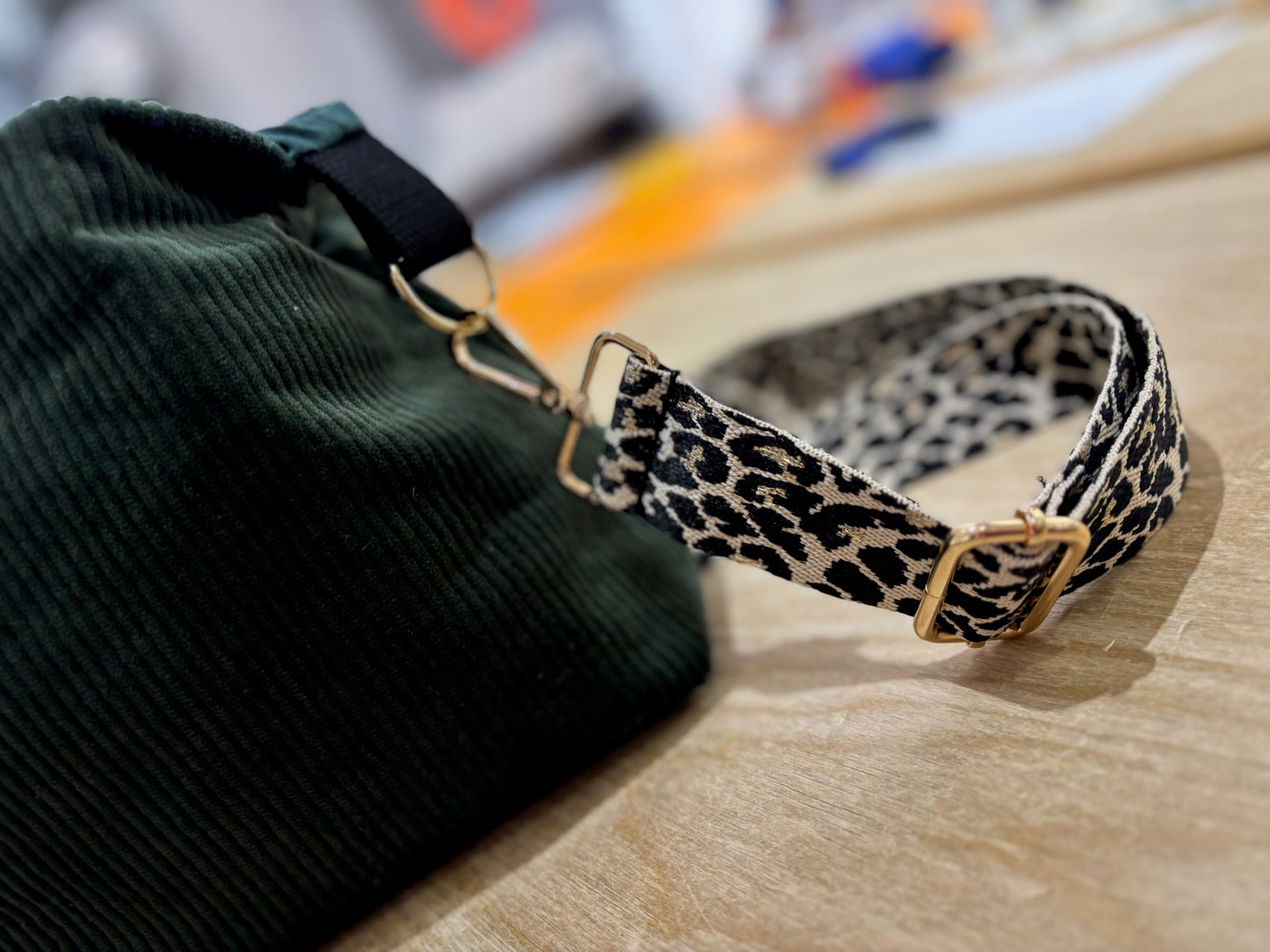 Tragegurtband Leo Gold