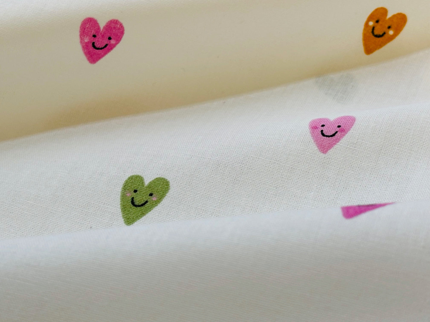 Baumwollstoff Zuckersüße Herzchen