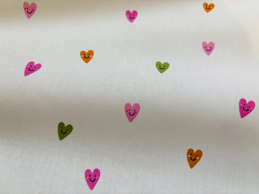 Baumwollstoff Zuckersüße Herzchen