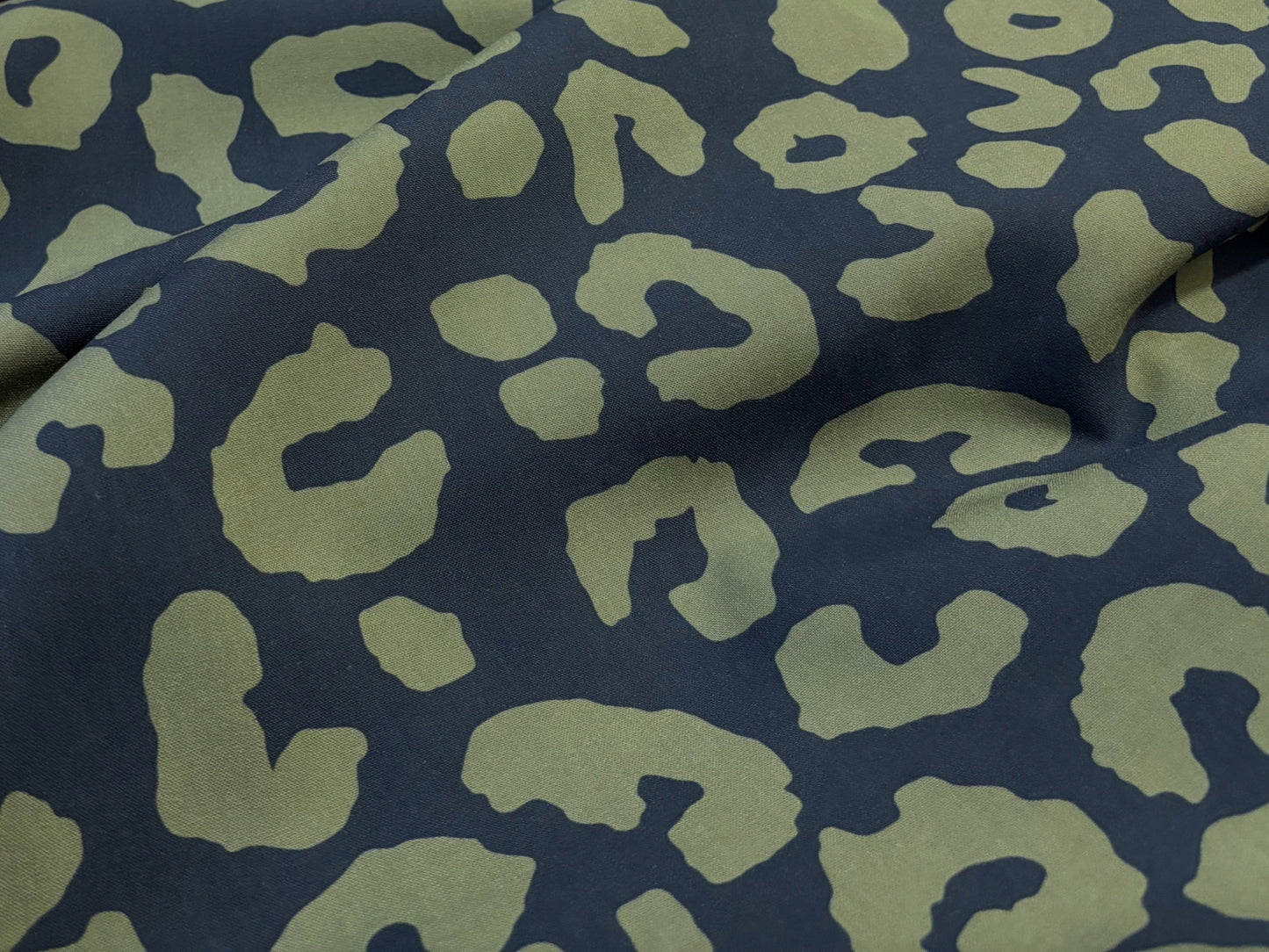 Viskose Leo Khaki Dunkelblau