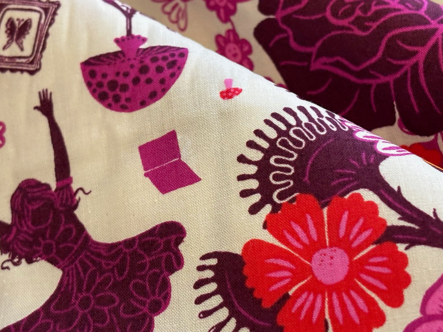 Baumwollstoff Hello Alice Blumen und