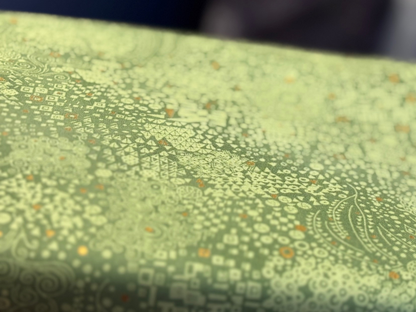 Baumwollstoff Kleines Muster Golden Engraved Salbeigrün