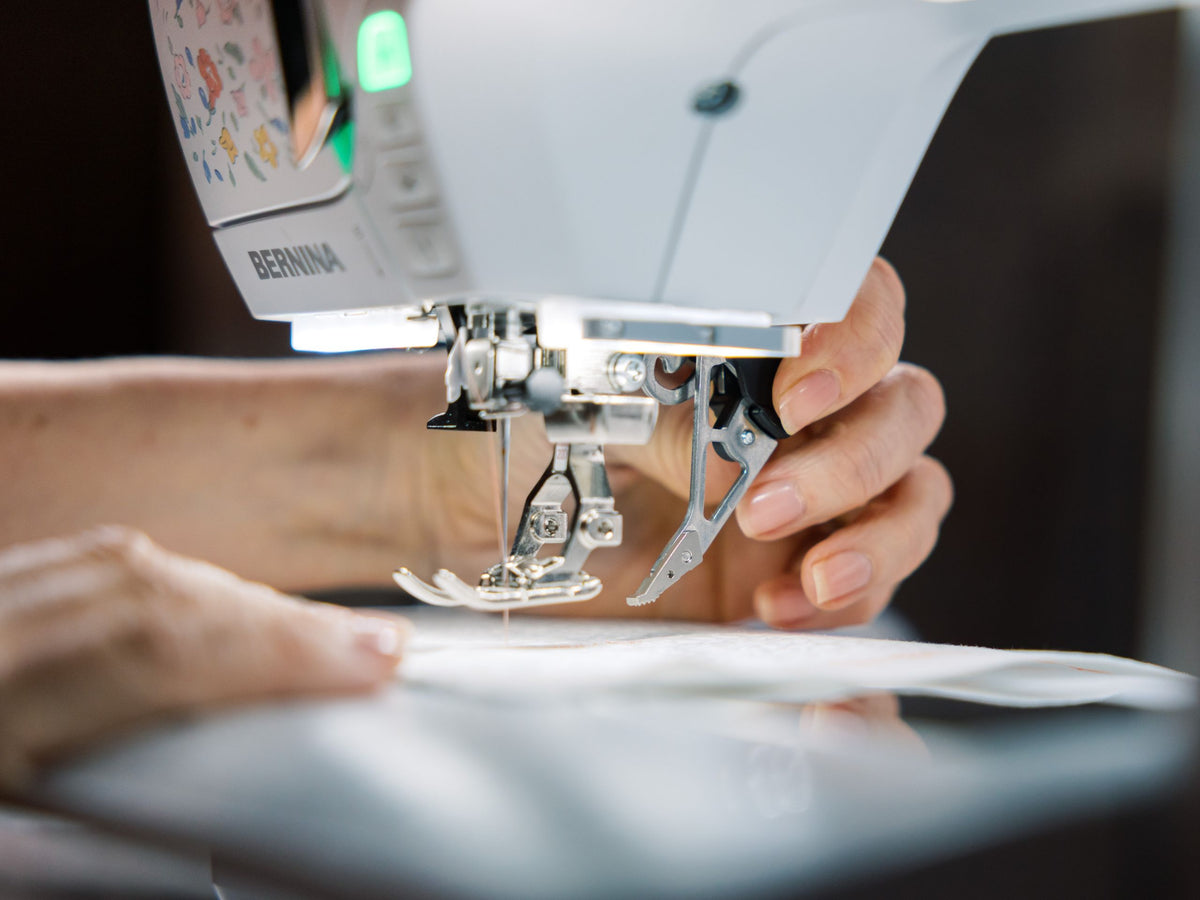 BERNINA 580 LIBERTY Edition Nähmaschine/Stickmaschine