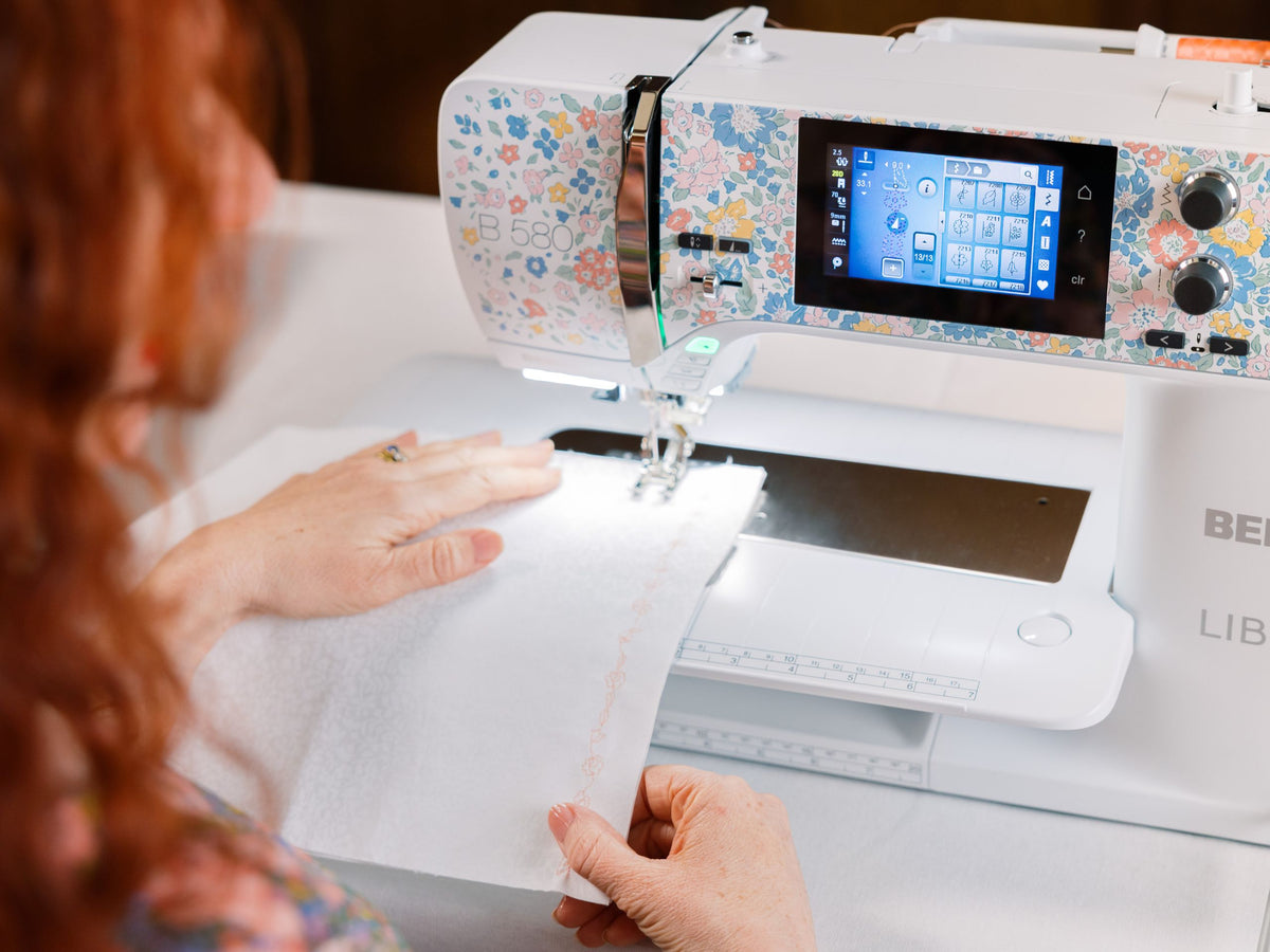 BERNINA 580 LIBERTY Edition Nähmaschine/Stickmaschine