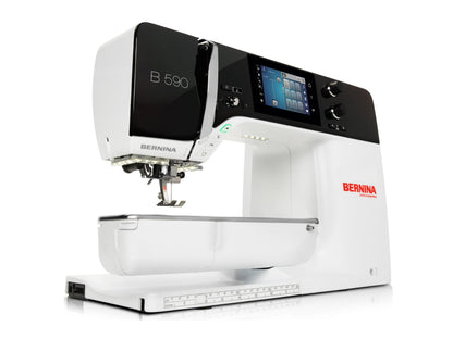 BERNINA 590 Nähmaschine/Stickmaschine
