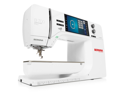 BERNINA 700 PRO Stickmaschine