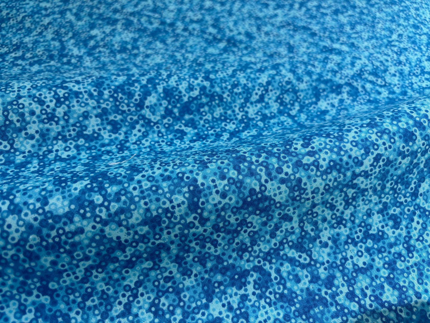 Baumwollstoff Fairy Rings Kringelmuster Blau