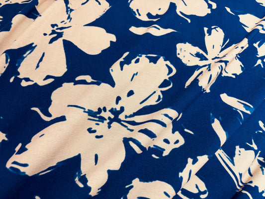 Viskosejersey Flowers Kobaltblau Hellbeige