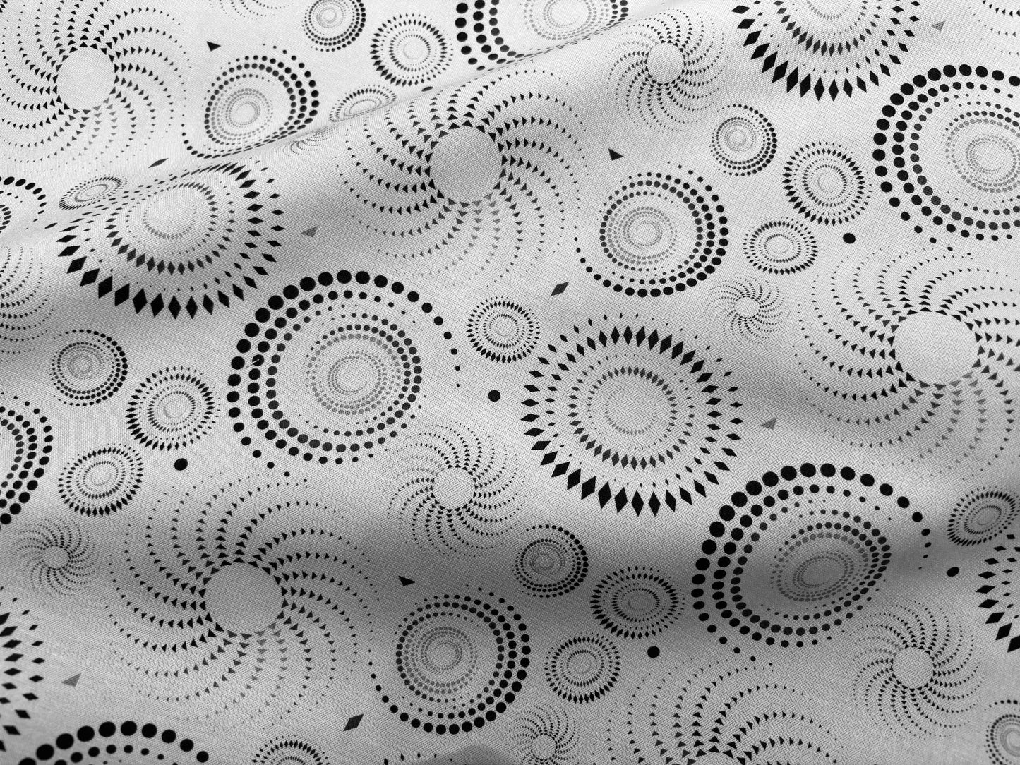 Baumwollstoff Spirale Musterkreise Cement Grau