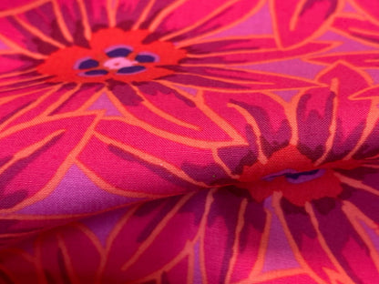 Baumwollstoff Potentilla Blumen Pink Rot Lila Kaffe Fassett