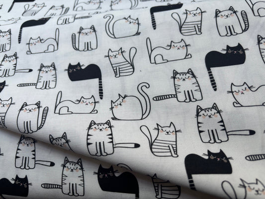 Baumwollstoff Katzen Schwarz auf Weiß