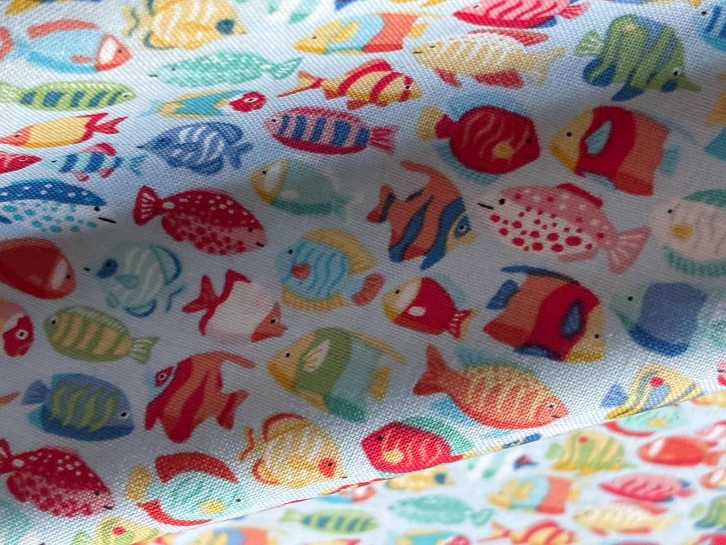 Baumwollstoff Kleine bunte Fische