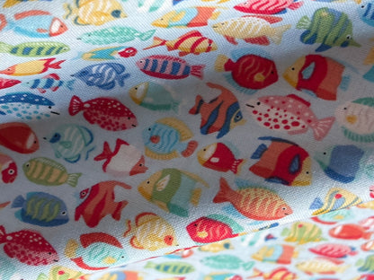 Baumwollstoff Kleine bunte Fische