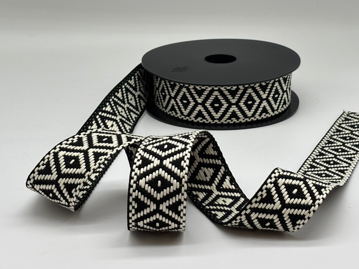 Gurtband Jacquard Raute Schwarz 38 mm
